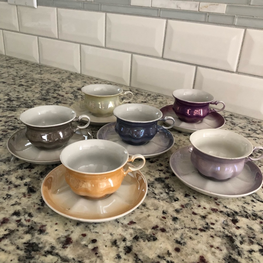 Set of six tea cup and saucer